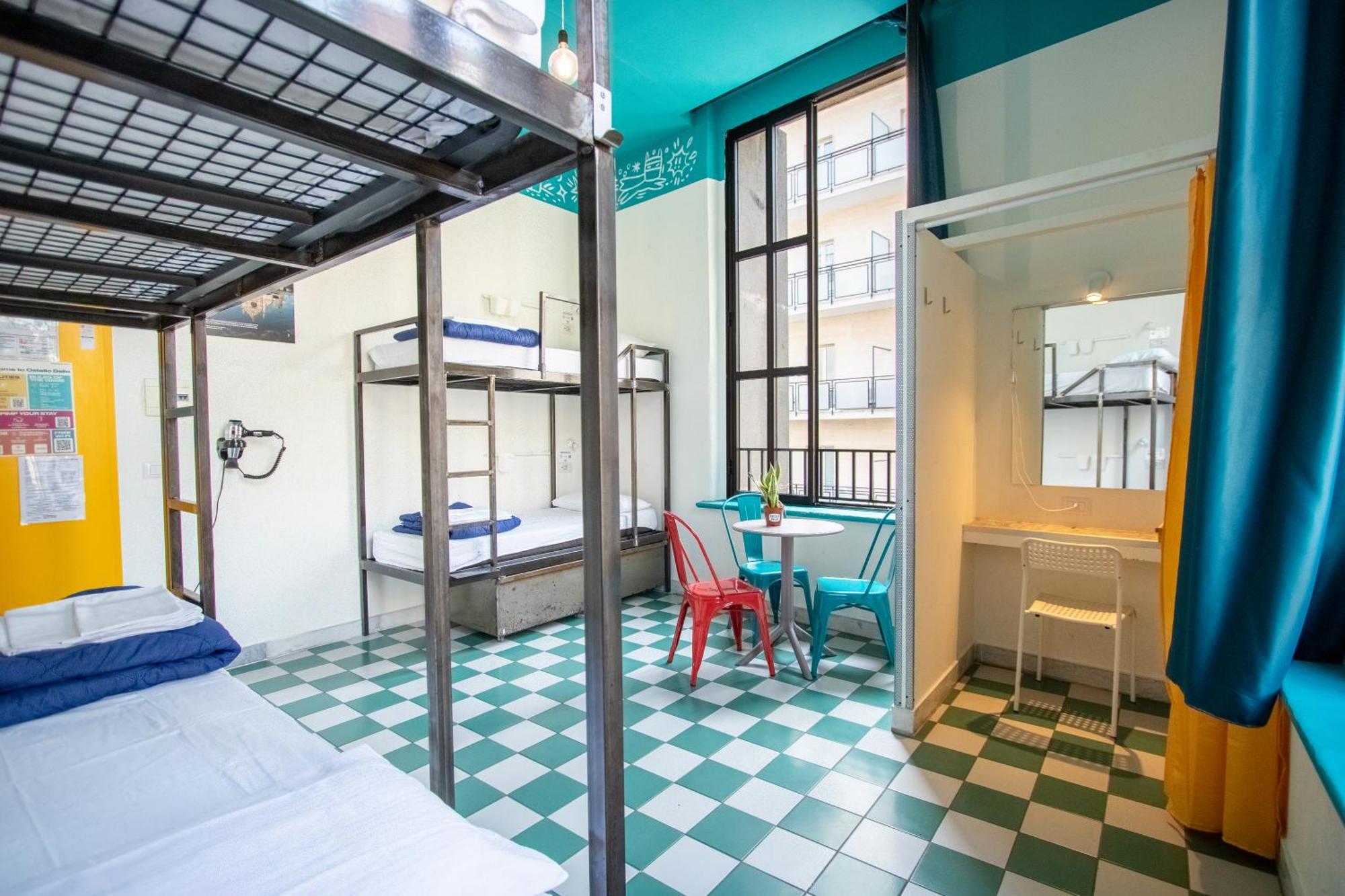 Bed 4-Bed Female Dormitory Room